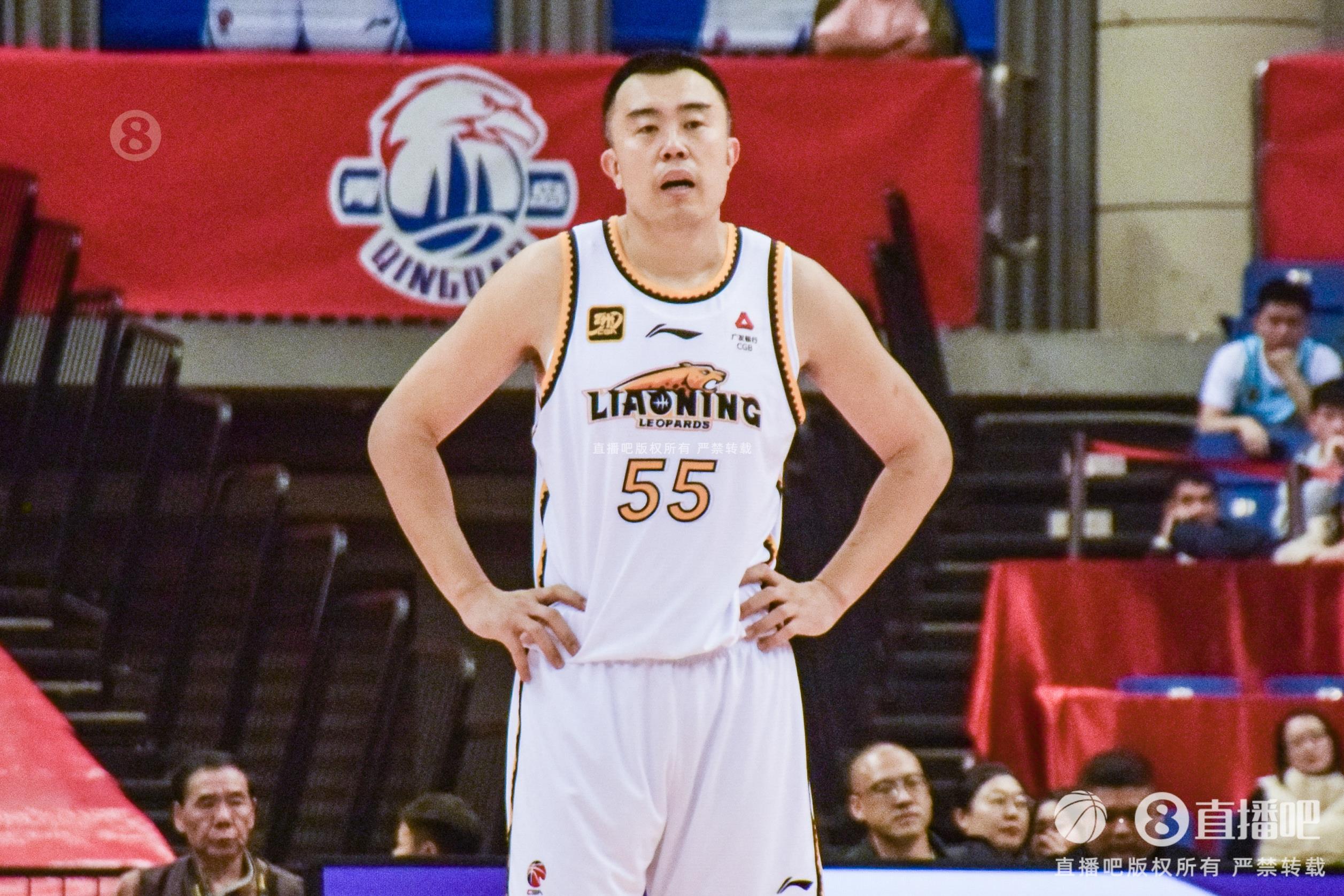 老將盡力了！韓德君7中4拿到14分12籃板3助攻