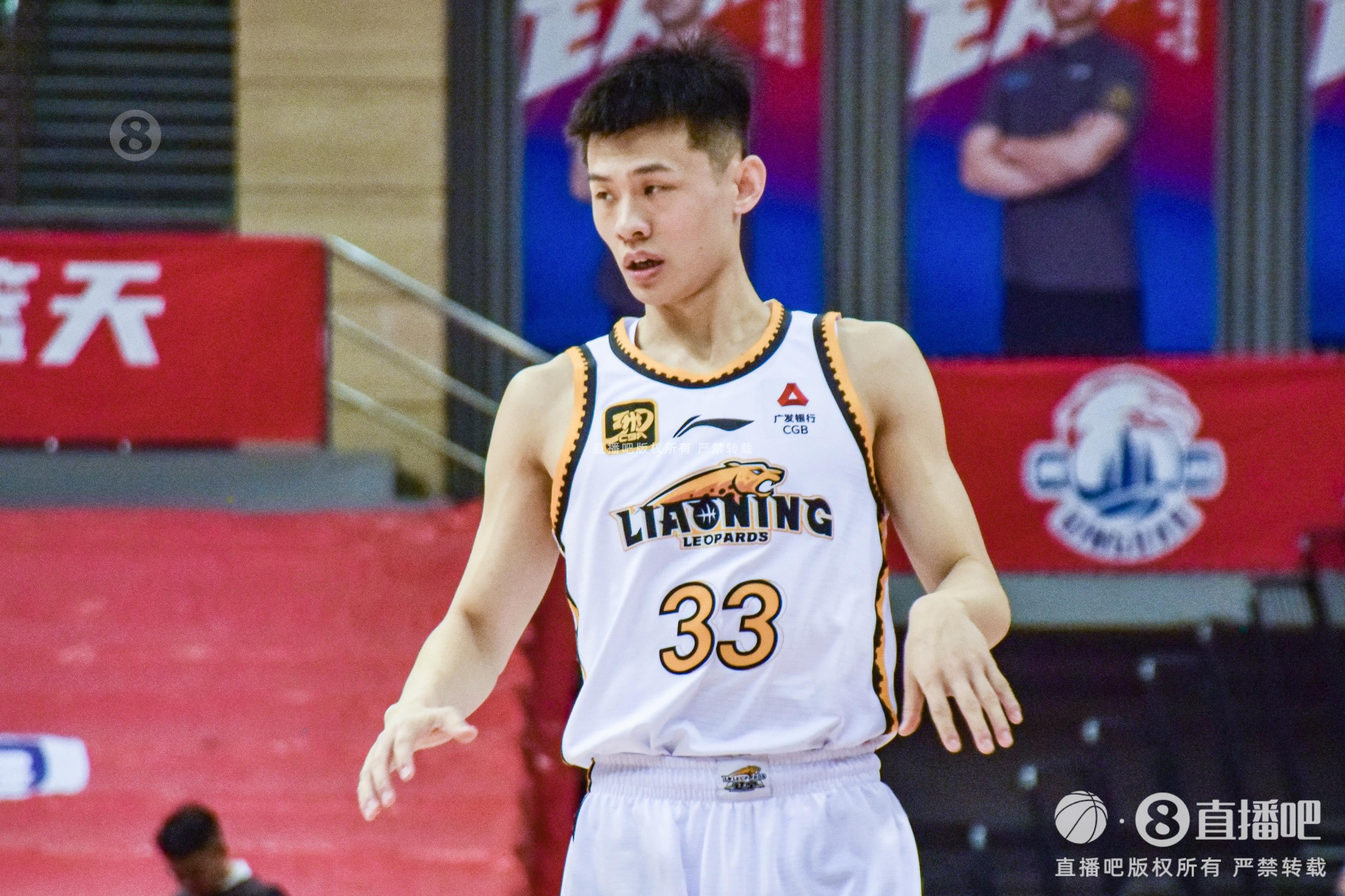 盡力了！王嵐嵚末節(jié)2記三分 全場18分鐘4中3拿到10分
